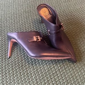 Vince Camuto Black Pointed Toe Mules